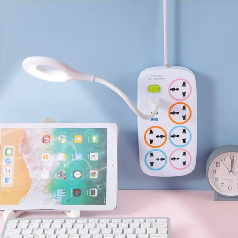 Multicontacto Universal Con Puertos USB Y Luz Interna